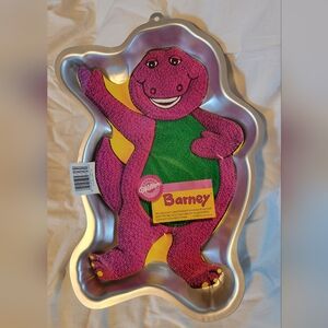 Wilton Dinosaur Barney Cake Pan
